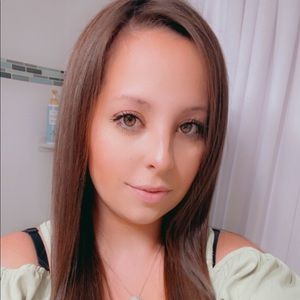 Meet your Posher, Brianna